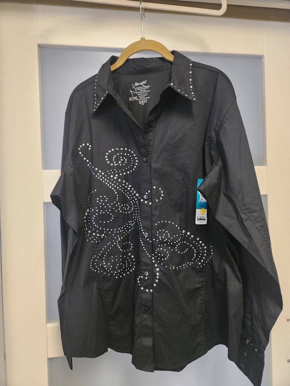 Wrangler Black Button-Down Shirt with Silver Stud Swirl